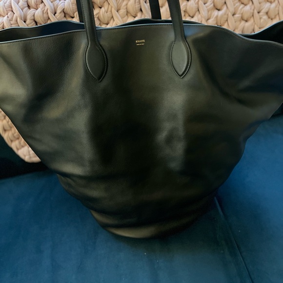 🛑SOLD!🛑 KHAITE Osa Tote LARGE Black Leather - Picture 7 of 13